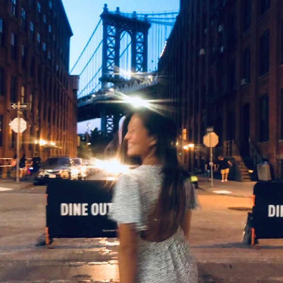 Meet your Posher, Lisa - Picture 2 of 4